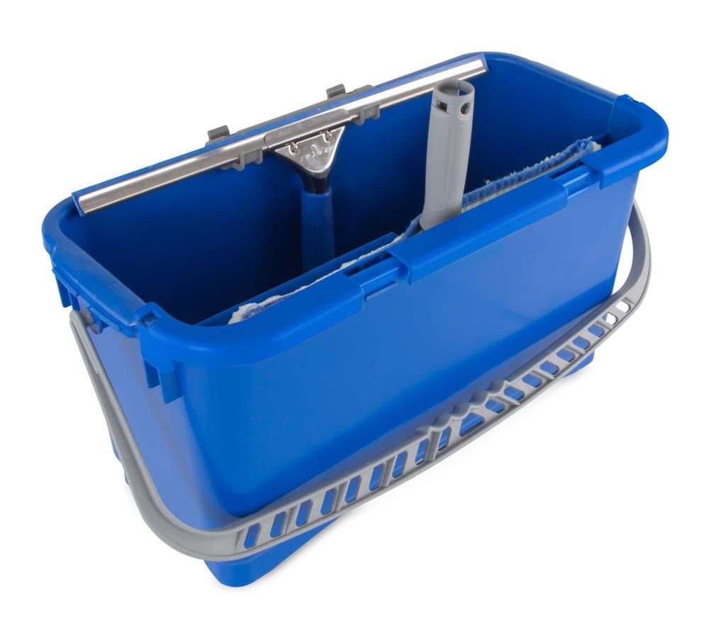 Filmop fata fyrir gluggaþvott 2