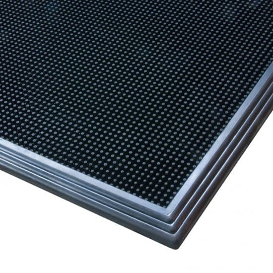 Notrax Sani-Trax sótthreinsimotta. 61x81cm svört 1