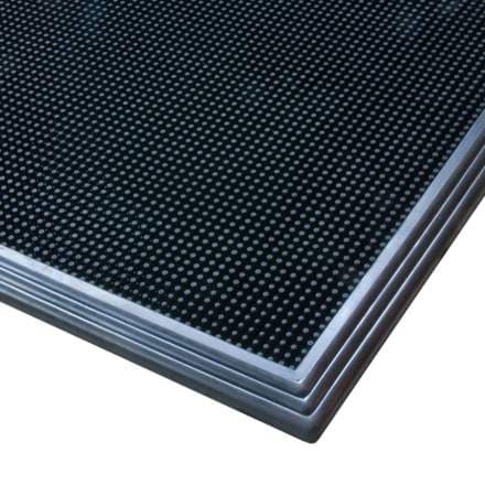 Notrax Sani-Trax sótthreinsimotta. 61x81cm svört
