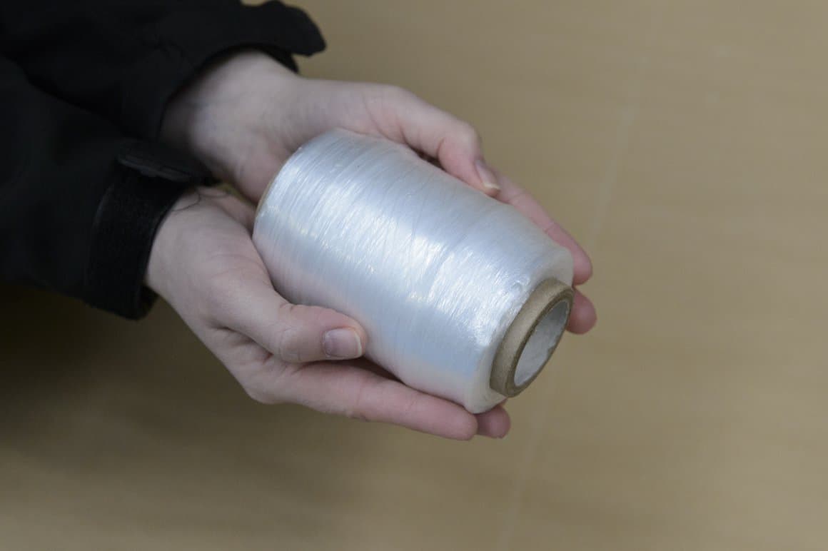 Handstrekkifilma 10cm x 300m - Endurunnið plast 1