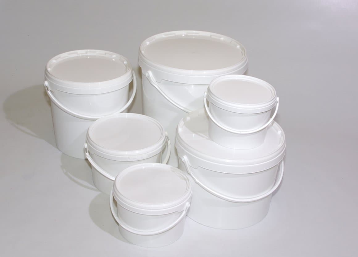 Plastfata með loki 4l 2